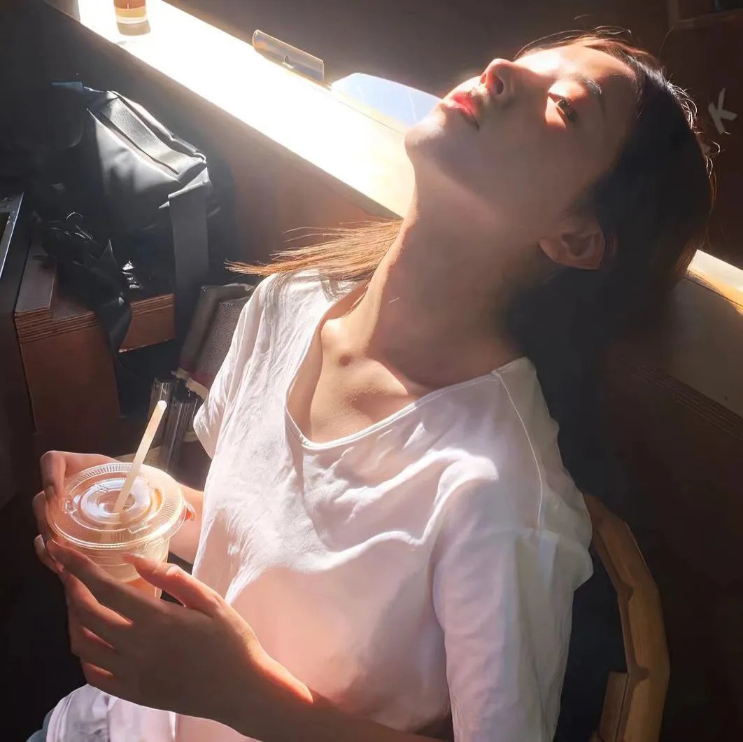 接球手间谍